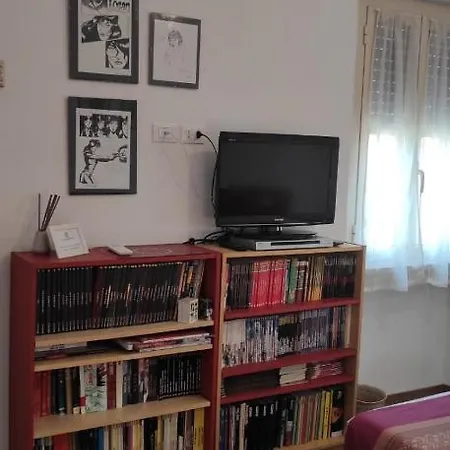 Bed & Breakfast La Casa Delle Storie 3*