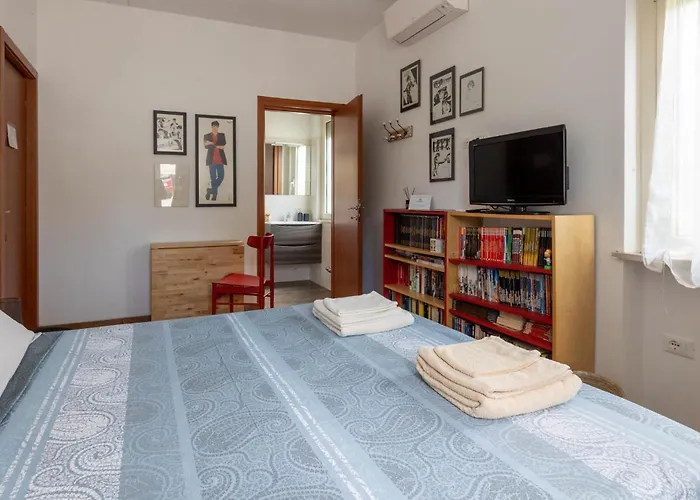 Bed & Breakfast La Casa Delle Storie 3*